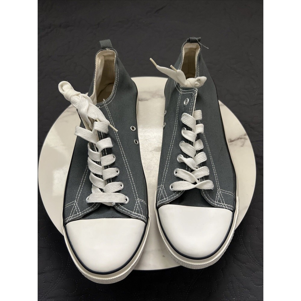 Rue 21 Kicks Casual Gray & White Carbon Sneakers Size L (US 12/13) Skater Unisex